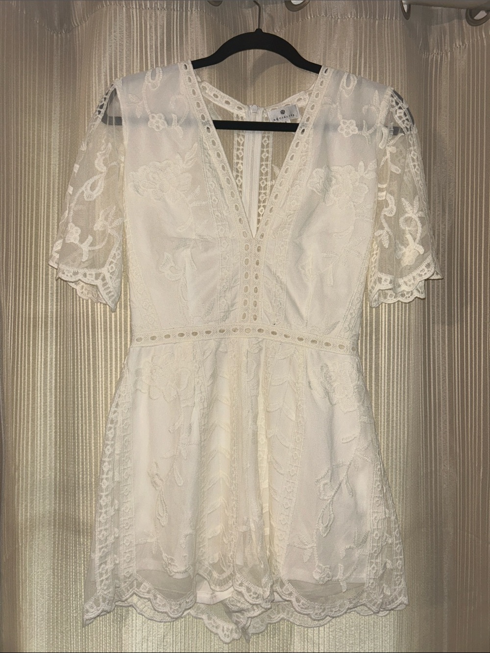 Socialite Ivory Lace Short Sleeve Romper